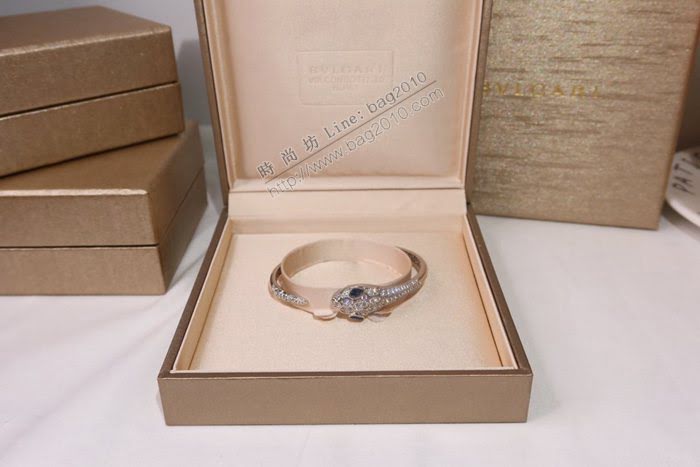 Bvlgari飾品 寶格麗蛇系列白金藍寶石手鐲  zgbq3068